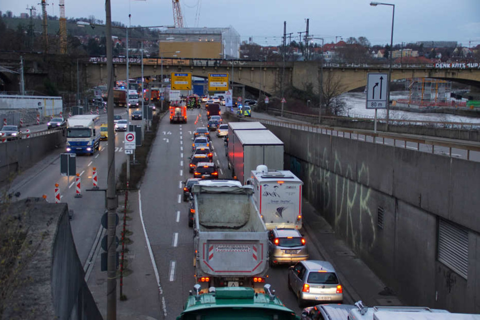 Gerade zum Feierabendverkehr geschah der Unfall.