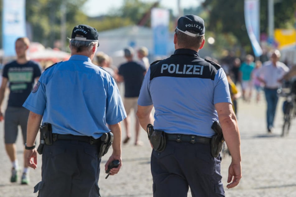Passanten entdeckten den blutenden Mann in der Fußgängerzone (Symbolfoto).