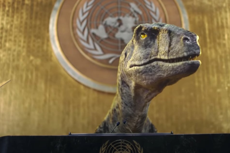Raptor rant: Dinosaur delivers dire UN warning in video featuring comedy star