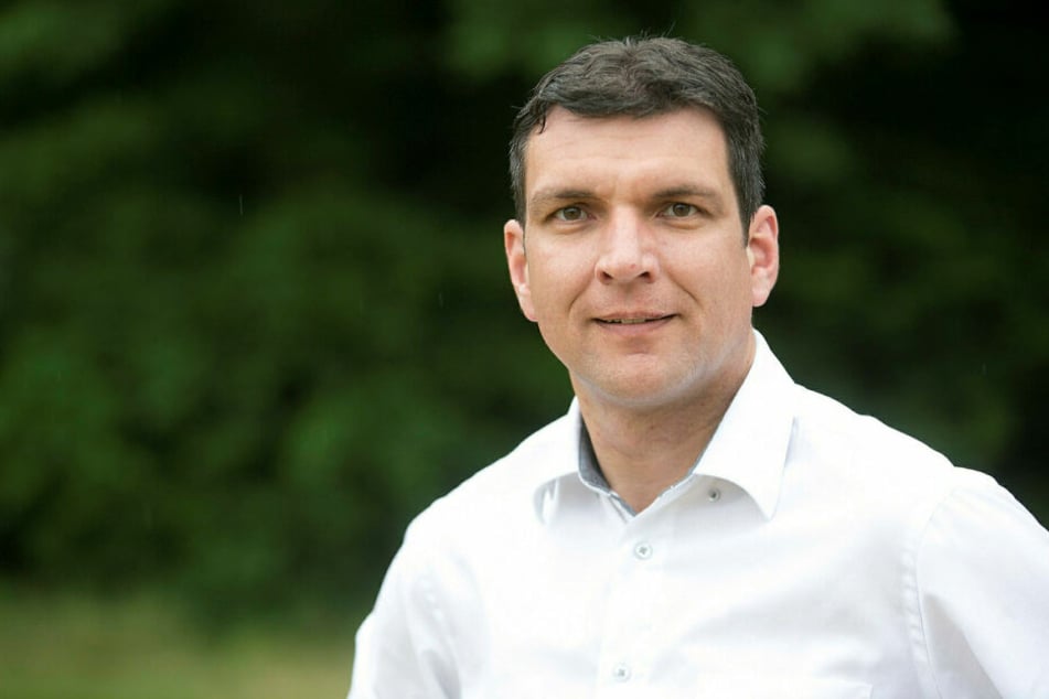 Landrat Henry Graichen (42, CDU) muss bis Herbst noch ohne neuen Kreistag auskommen.
