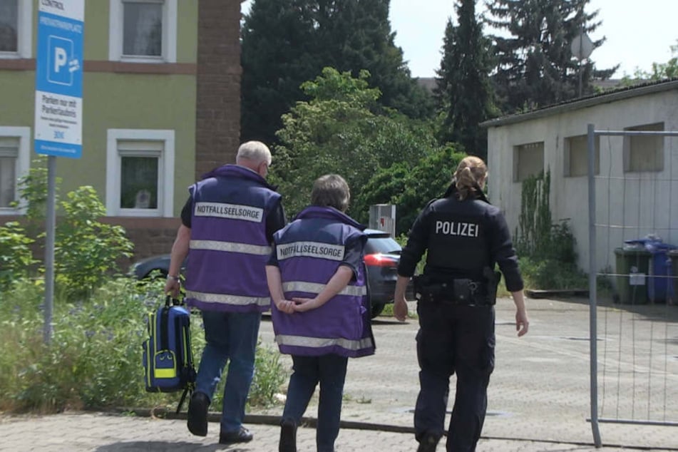Laut Mitbewohnern der Unterkunft, galt der mutmaßliche Täter als psychisch labil und gewalttätig.
