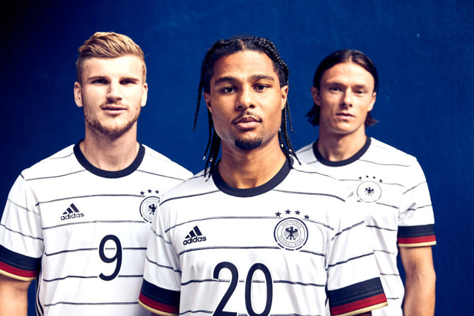 Timo Werner, Serge Gnabry und Nico Schulz im neuen Deutschland-Outfit.