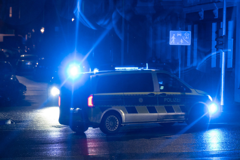 Die Polizei fahndet nach den Tätern. (Symbolbild)