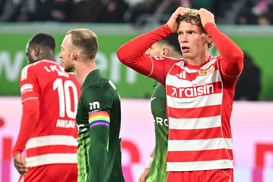 Zum Haare raufen: Leopold Querfeld scheitert kurz vor der Pause mit seinem Kopfball an der Latte.