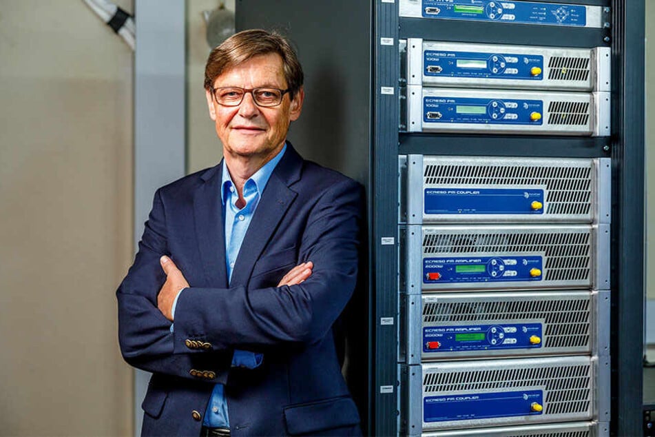 Auch PSR-Chef Friedrich A. Menze kämpft für seinen Sender.