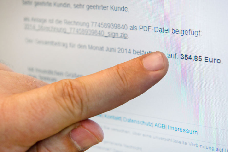 Mit Phishing-Mails werden Konten ausgespäht und anschließend geplündert.