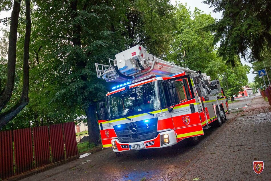 Das tschechische Feuerwehr-Rettungskorps HZS musste in den vergangenen 24 Stunden etliche Male zu Rettungseinsätzen ausrücken.