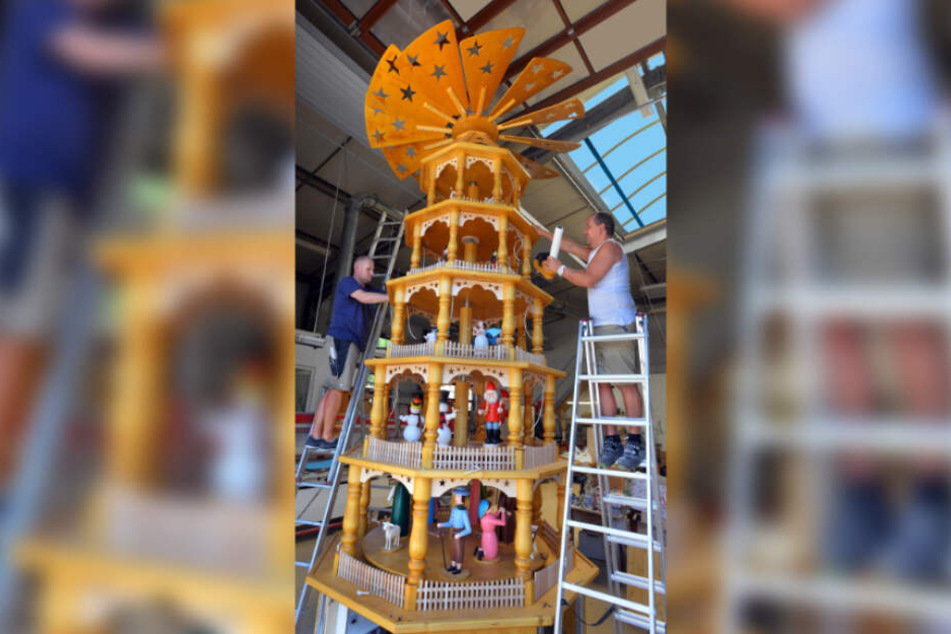 Diese Fünf-Meter-Pyramide war ein Großauftrag von Dallas/Texas.