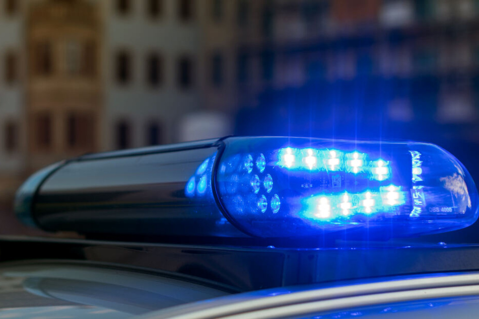 Die Polizei nahm den betrunkenen Dieb fest. (Symbolfoto)
