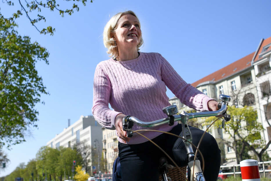 Die Berliner Verkehrssenatorin Regine Günther hat eine Debatte über eine City-Maut für Autos angeregt.