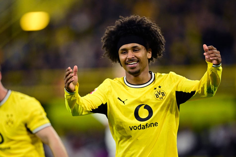 Transfermarkt im Ticker: Millionen-Deal fix! FC Barcelona holt BVB-Star Karim Adeyemi