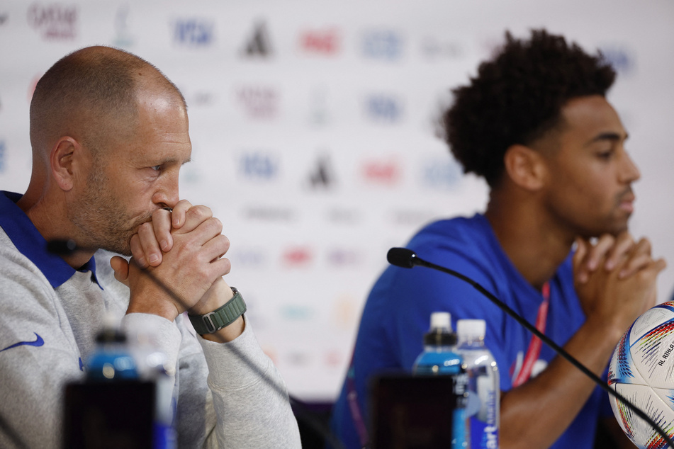 USMNT coach Greg Berhalter (l.) and team captain Tyler Adams at the pre-game press conference on Monday.
