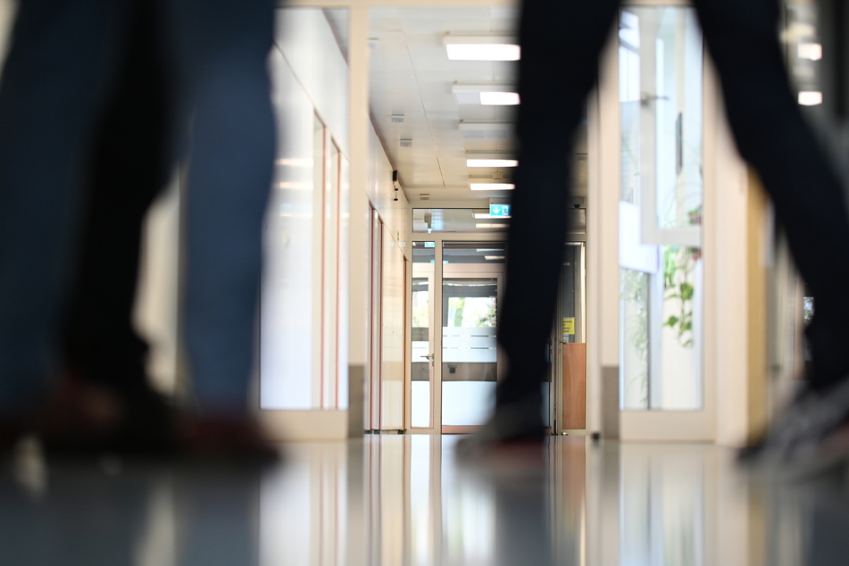 Da die Plätze in den psychiatrischen Kliniken knapp werden, soll nun aufgestockt werden. (Symbolbild)