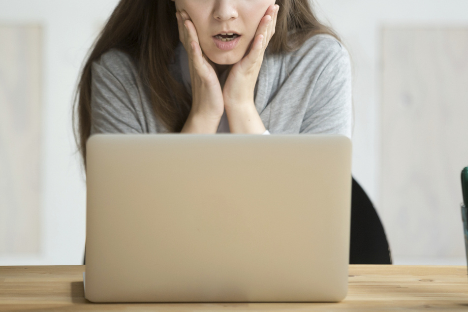 Die junge Frau konnte ihren Augen kaum trauen, als sie das Ergebnis sah. (Symbolbild)