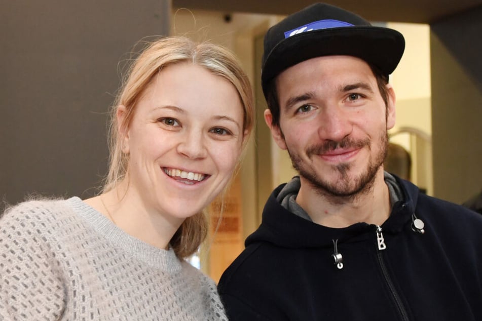 Felix Neureuther und seine Frau Miriam sind sehr glücklich.