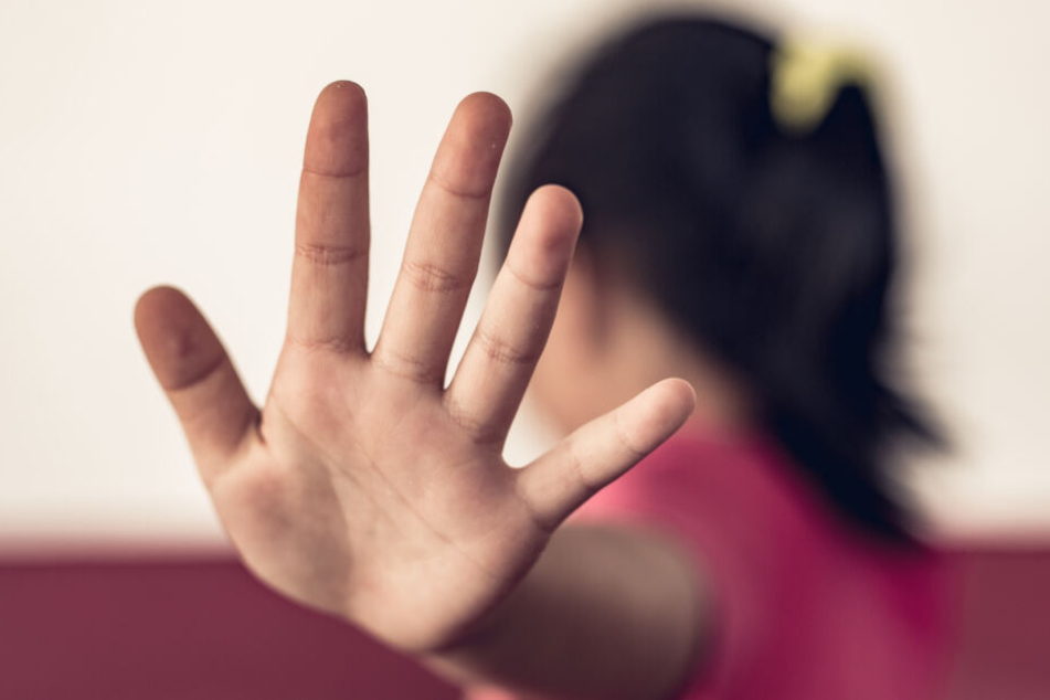 Onkel (19) soll Nichte (7) über Monate hinweg vergewaltigt haben