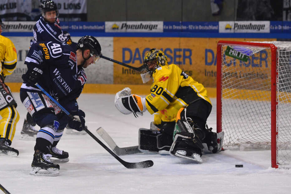 Nick Huard (l.) legte vor einem Jahr gegen Bad Tölz mit seinen Treffern zum 1:0 und 2:0 den Grundstein für den späteren 6:2-Sieg der Eislöwen.