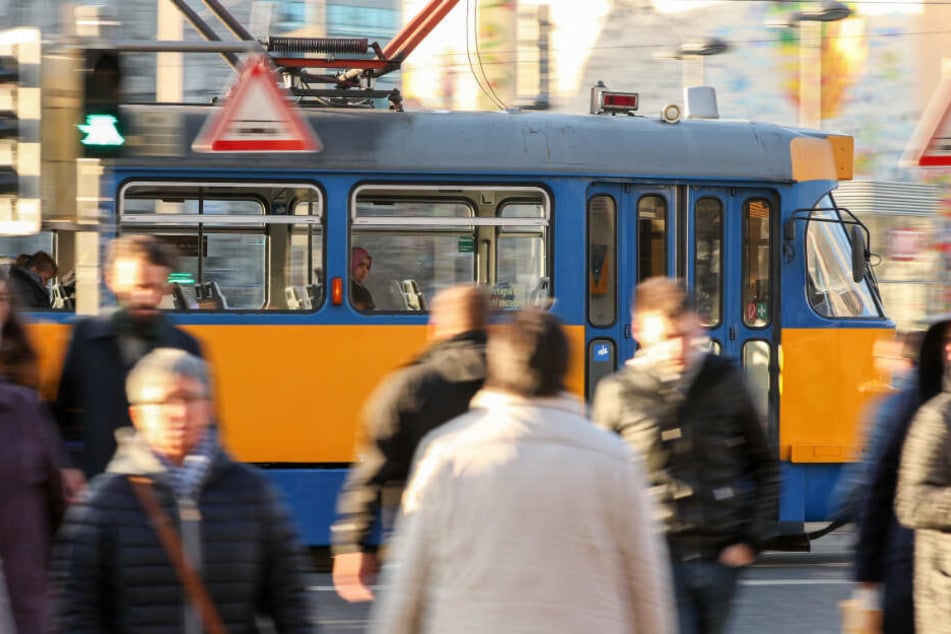 Straßenbahn und Bus fahren für einen Euro am Tag? Das fordert der Ökolöwe - Umweltbund Leipzig e.V.