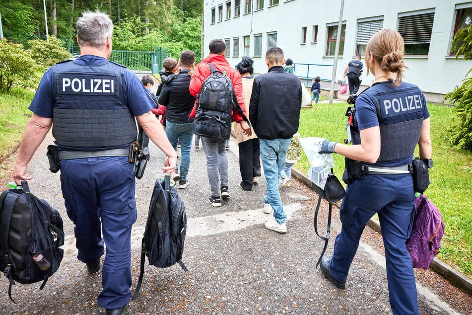 Erneute Groß-Schleusung nahe Pirna: Bundespolizei greift 18 Personen auf