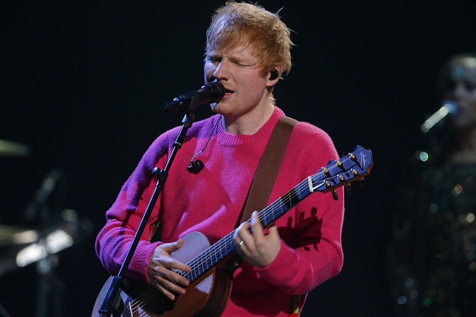 It isn't all glamor on the stage, especially for a lonely guy stoked on his own fame.