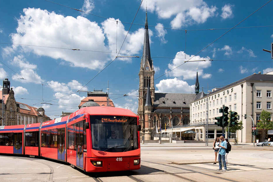 Dichtes Nahverkehrsnetz: Die Bahnen des Chemnitzer Modells verbinden die Vororte und das Umland mit der City.