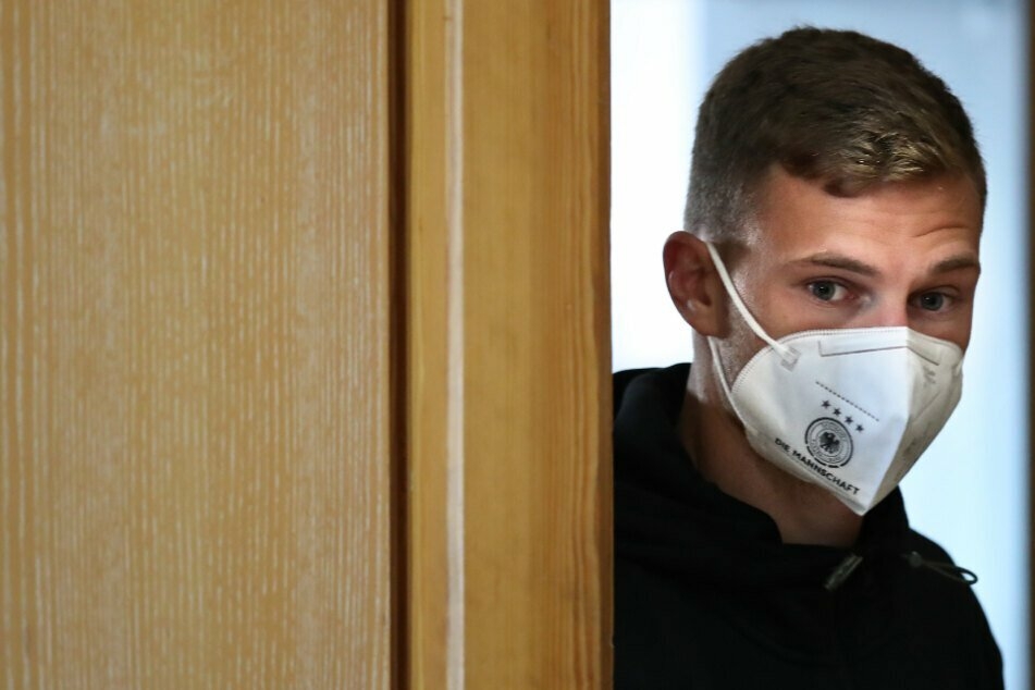 Joshua Kimmich (26) ist der Corona-Impfung gegenüber noch skeptisch.