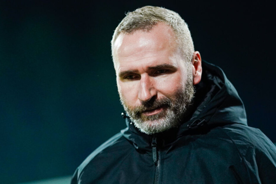 Konnte über weite Strecken des Spiels mit seiner Truppe nicht zufrieden sein: VfB-Trainer Tim Walter.