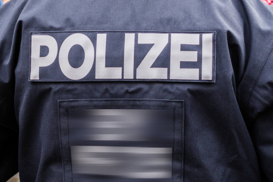 Die Polizei erteilte dem 23-Jährigen lediglich ein Aufenthaltsverbot für die restliche Zeit des Winzerfestes (Symbolbild).
