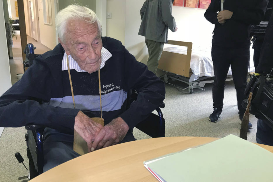 Der 104-Jährige hat eine tödliche Infusion erhalten und sei eingeschlafen.
