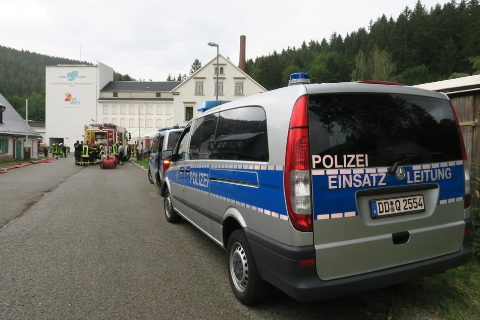 Feuerwehreinsatz an der Papierfabrik in Eibenstock.