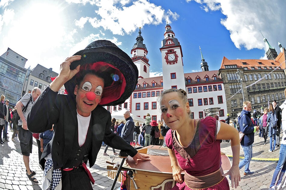 Beim Hutfestival verwandelt sich die Chemnitzer Innenstadt in eine große Freilichtbühne.