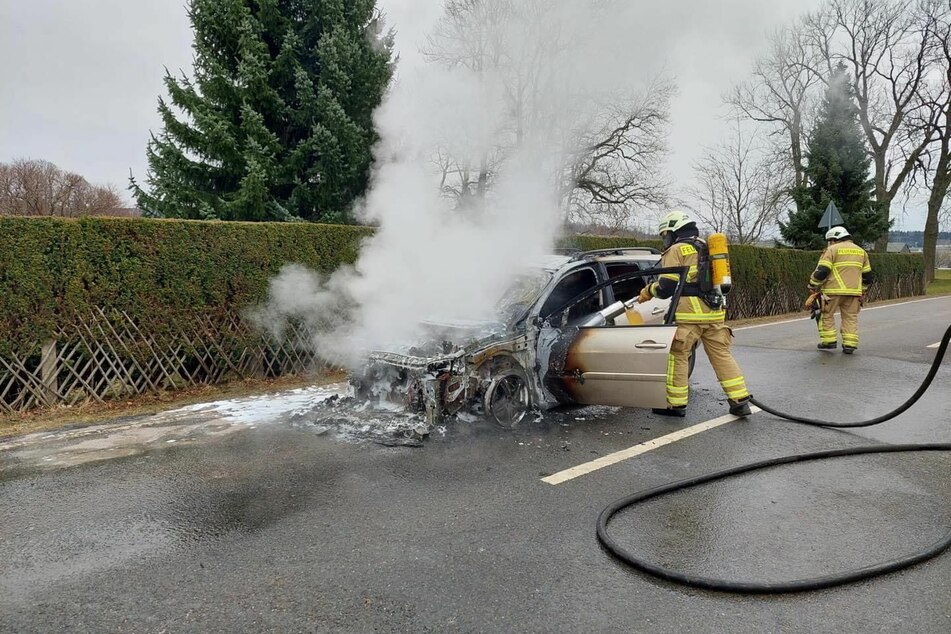 Das Auto brannte völlig aus - Totalschaden!