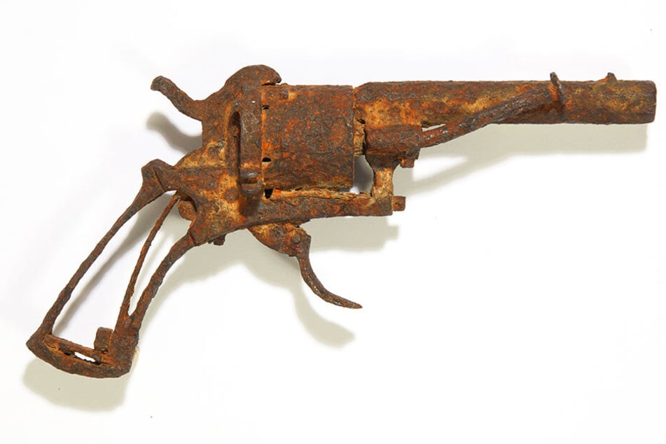 Dieses am 19. Juni 2019 vom Auktionshaus Drouot undatierte Foto zeigt einen Revolver, von dem angenommen wird, dass er vom niederländischen Maler Vincent van Gogh benutzt wurde, um sich das Leben zu nehmen.