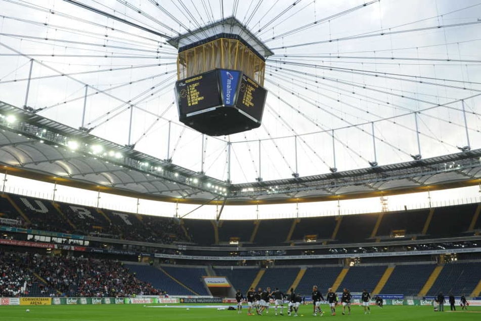 Die Commerzbank Arena gehört der Stadt Frankfurt.