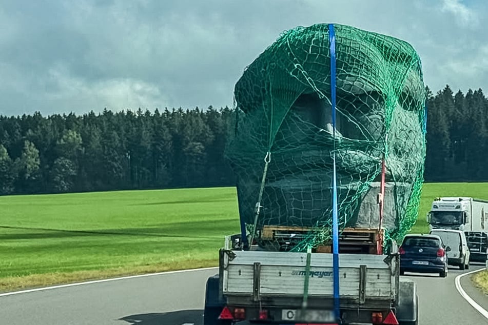 Chemnitz: Neuer Hingucker am Kamm-Wanderweg: Der Nischel zieht ins Erzgebirge
