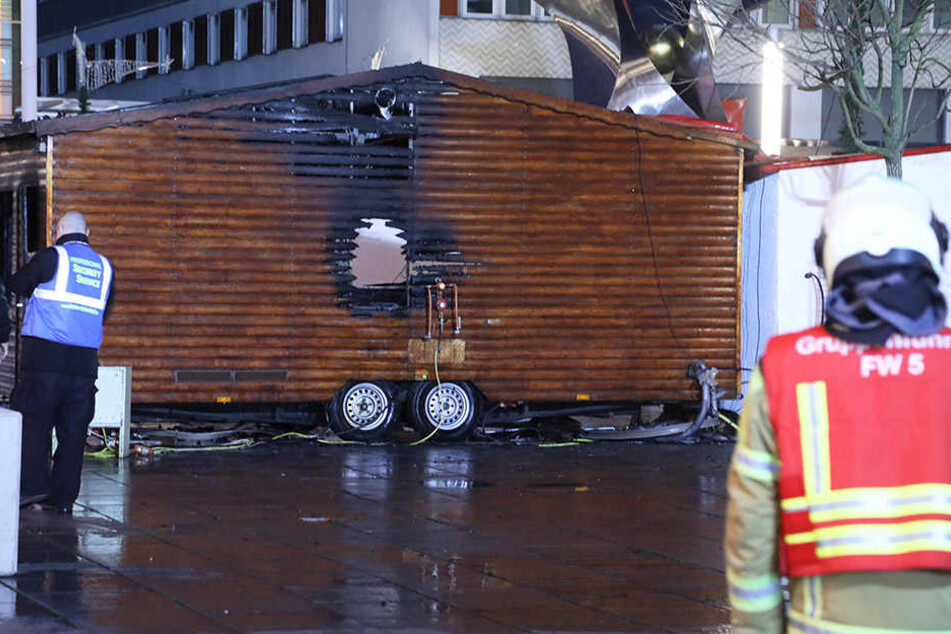 Die Feuerwehr brachte die Flammen relativ zügig unter Kontrolle.