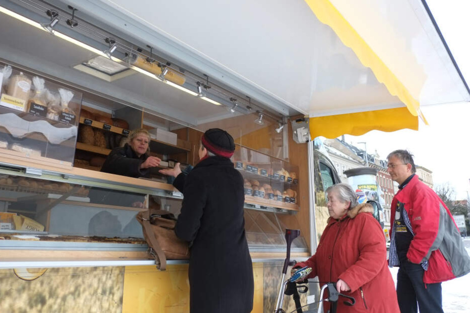 Beliebt bei den Kunden: Die Marktstände an der Georgstraße.