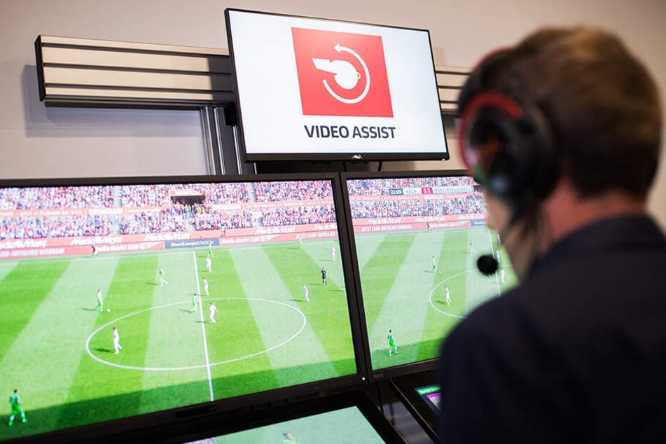 Videobeweis in der 2. Bundesliga? Ab der kommenden Saison ist das der Fall.