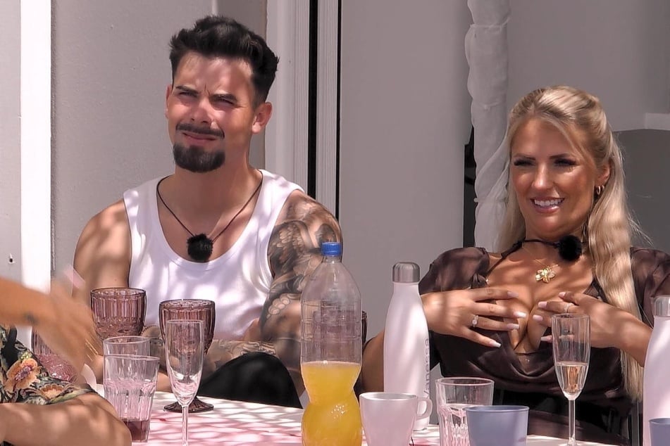 Melissa (28) teilt weiterhin private Details aus ihrer Beziehung.