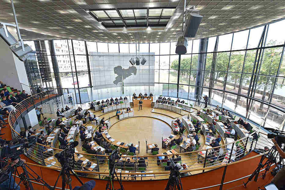 Noch hat das neue Polizeigesetz die Hürde Landtag nicht passiert. Schon jetzt gibt es zahlreiche Änderungswünsche.