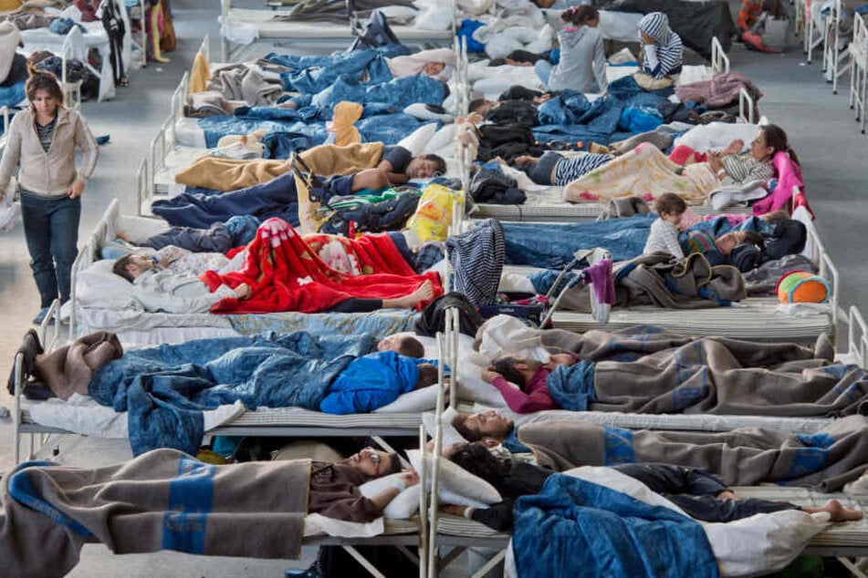Die Flüchtlinge, die im Land bleiben können, brauchen nach den Notunterkünften eigene Wohnungen. (Symbolbild)
