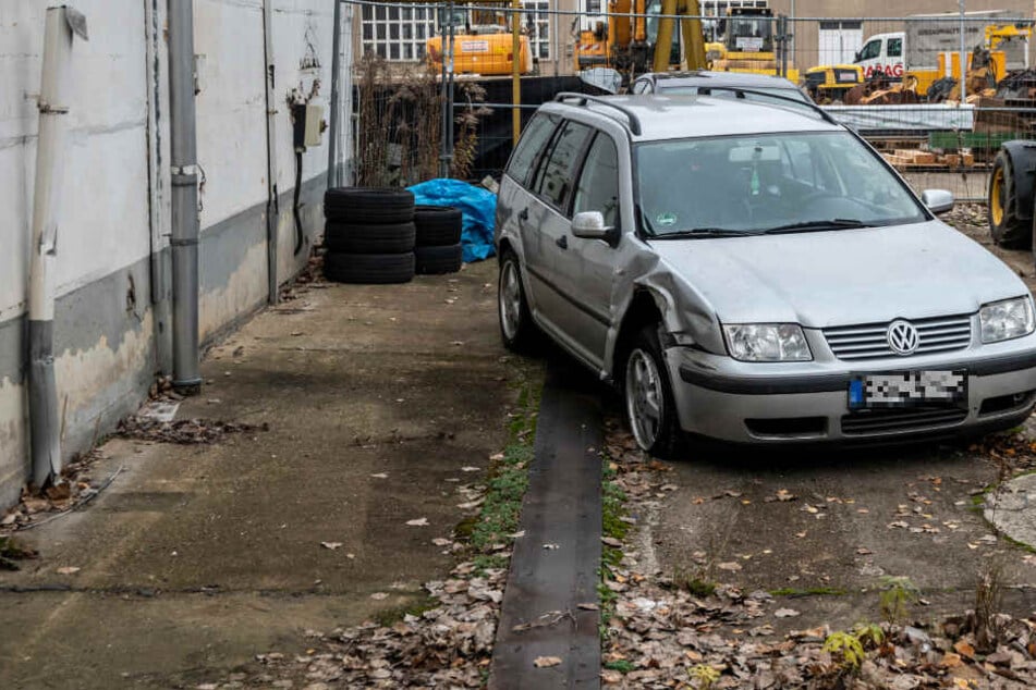Nach Suff-Unfall: Männer tauschen Plätze und fahren einfach weiter