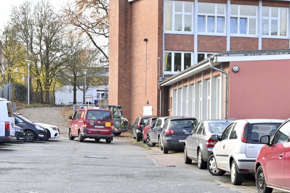 An der Grundschule Grumbrechtstraße wurde ein Blindgänger entdeckt.