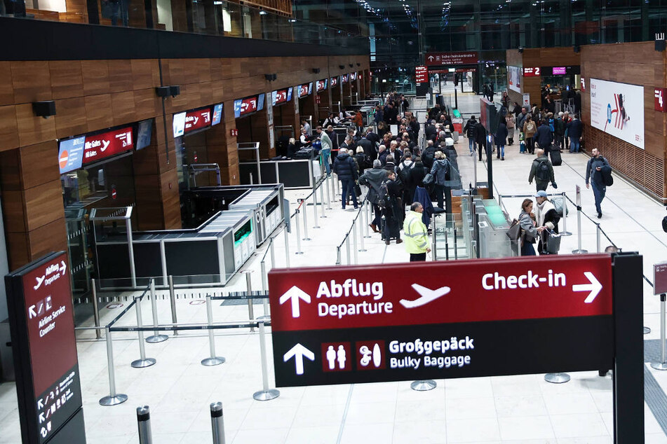 Am BER werden in den Osterferien insgesamt mehr als eine Million Fluggäste erwartet.