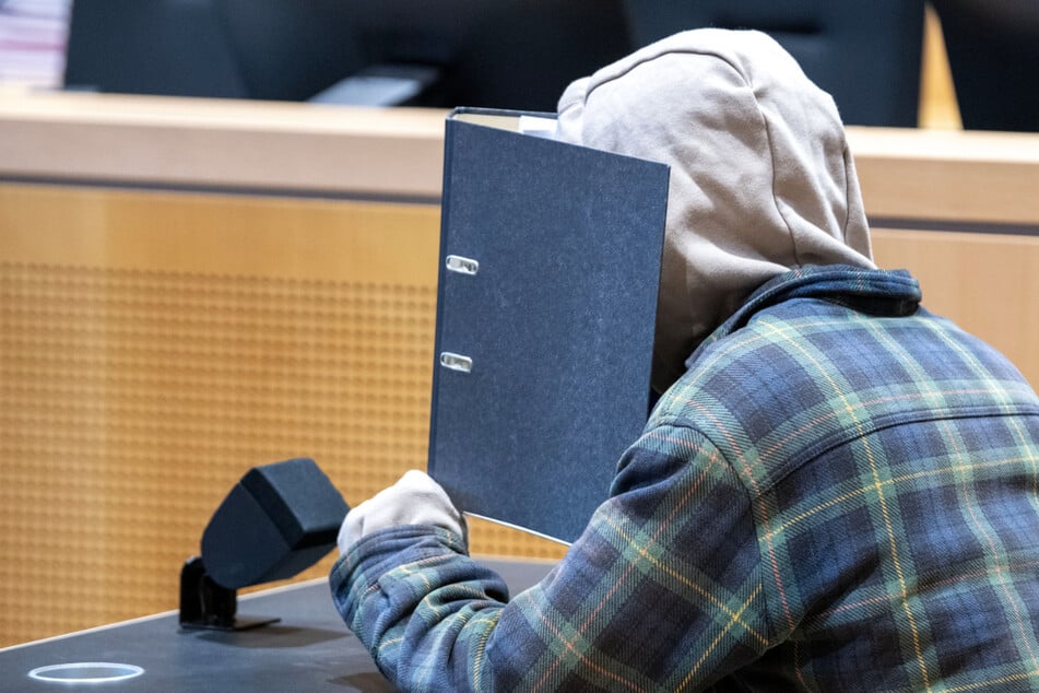 4 Kopfschüsse, traumatisierte Kinder, Auftragsmord-Verdacht: Prozess mit Paukenschlag auf Zielgerade