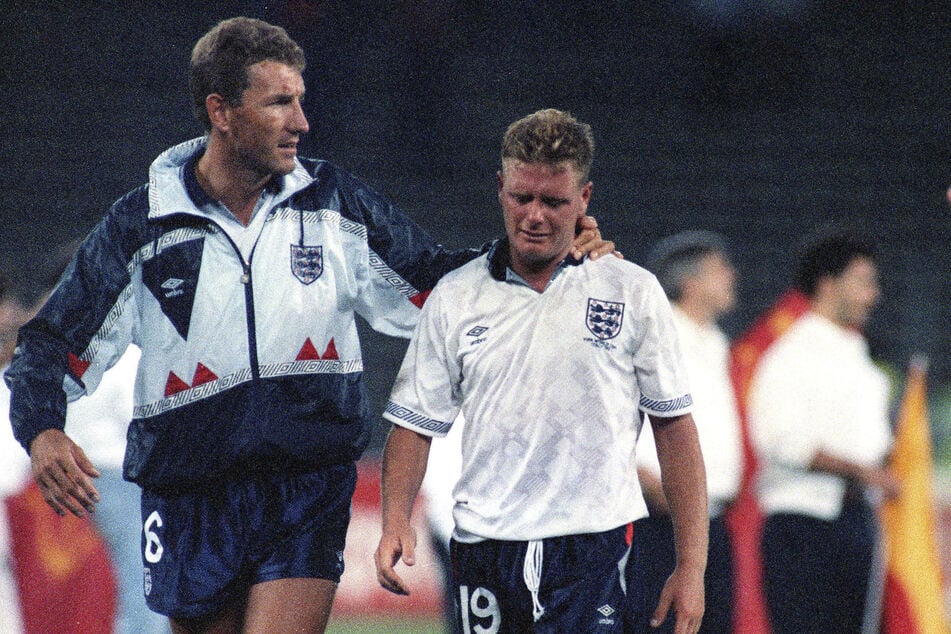 Nach dem Aus im WM-Halbfinale gegen Deutschland verließ Paul Gascoigne (r.) den Platz unter Tränen. (Archivfoto)