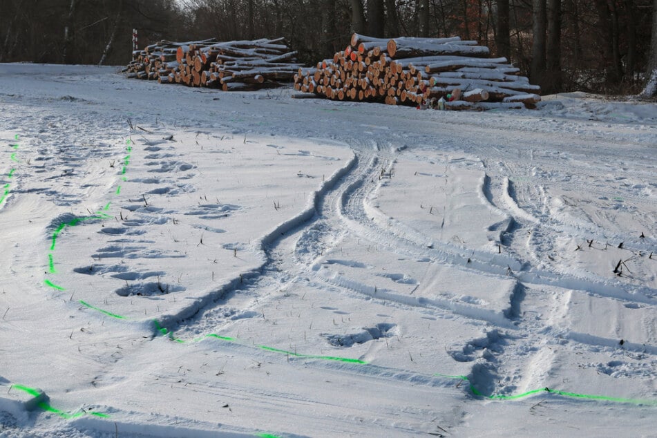 Der 37-jährige Fahrer soll die Kontrolle über das Auto verloren haben.