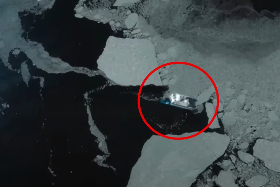 Nutzer kann nicht glauben, was er auf Satelliten-Bilder der Antarktis entdeckt