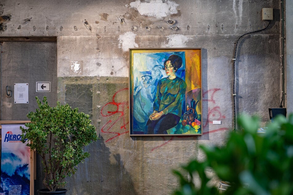 Moosdorfs Bildnis seiner Frau überdeckt frühere Schmierereien.