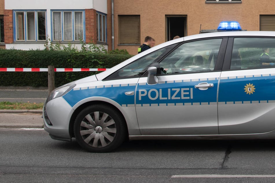 Berlin: 57-Jähriger tot in Berliner Wohnung gefunden: Mordkommission ermittelt!